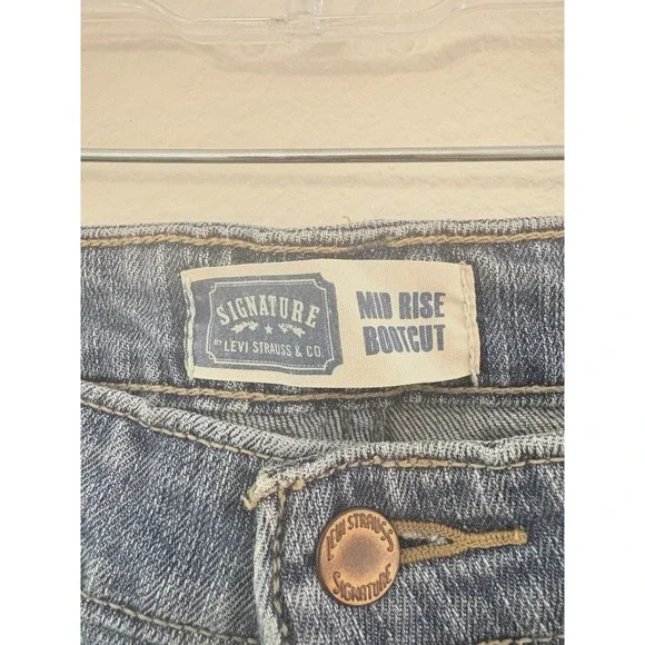 Signature by Levi's Strauss Womens Jeans Mid Rise Bootcut Sz 16 Short - Picture 5 of 8